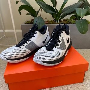 Nike Air Precision II Basketball shoes